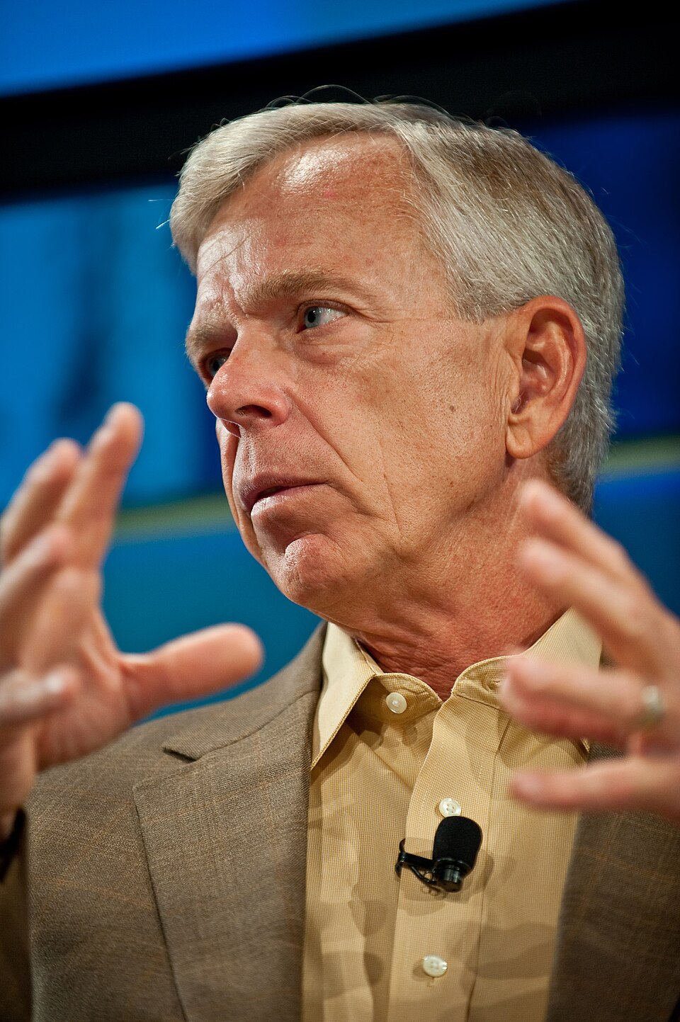 Lowell McAdam, former Verizon chairman and CEO, speaking at a Fortune tech event in 2011